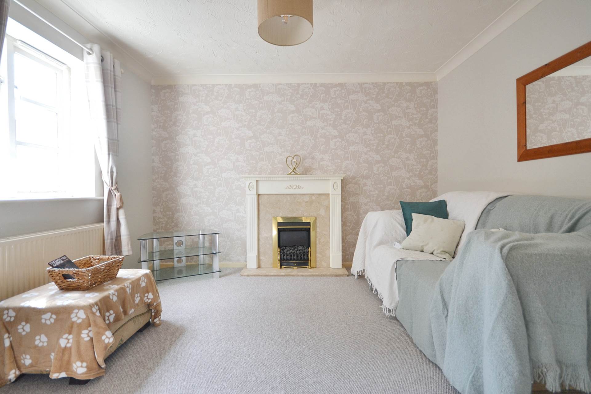 Wakeman Close, Tewkesbury, Gloucestershire, Image 4