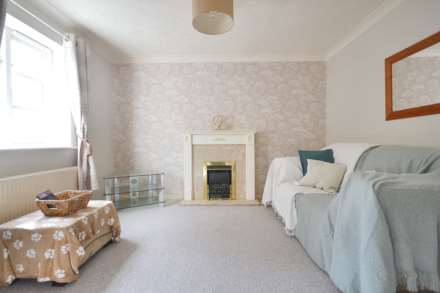 Wakeman Close, Tewkesbury, Gloucestershire, Image 4