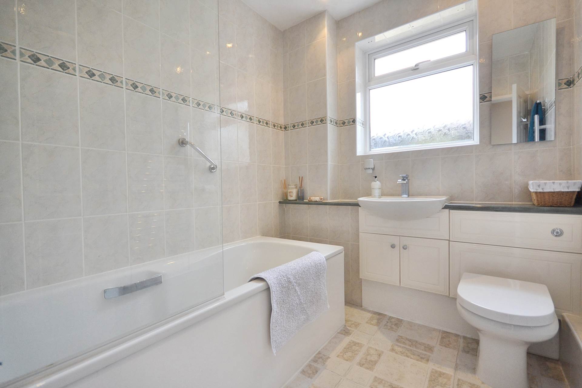Hammock Road, Eckington, Pershore, Worcestershire, Image 22