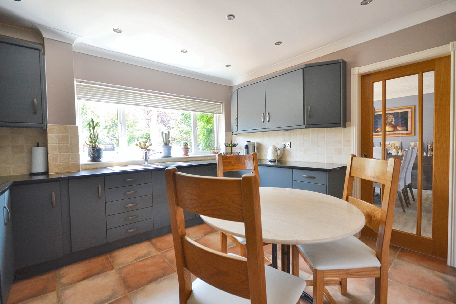 Hill View Road, Strensham, Worcestershire, Image 10