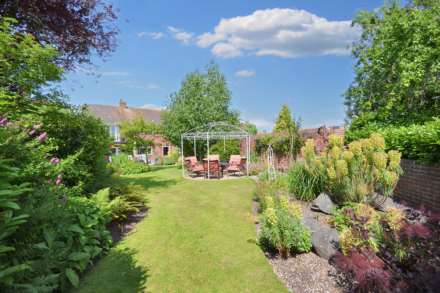 Hill View Road, Strensham, Worcestershire, Image 15