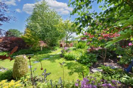 Hill View Road, Strensham, Worcestershire, Image 2