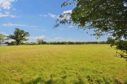 Hill View Road, Strensham, Worcestershire, Image 3