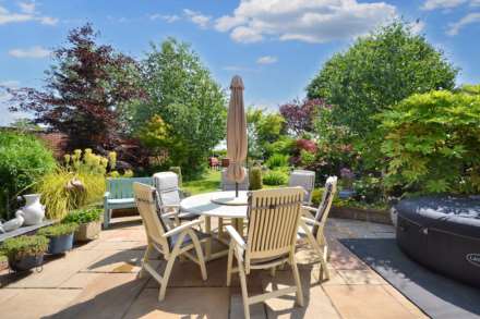Hill View Road, Strensham, Worcestershire, Image 31