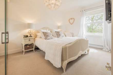 Sandhurst, Gloucester, Gloucestershire, Image 19