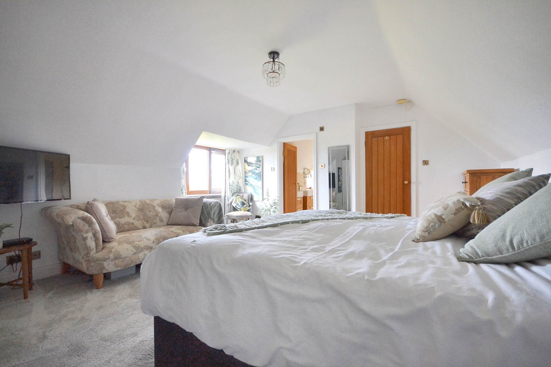 Equestrian property with 3.78 acres, stable block and 40m x 20m arena, Image 39