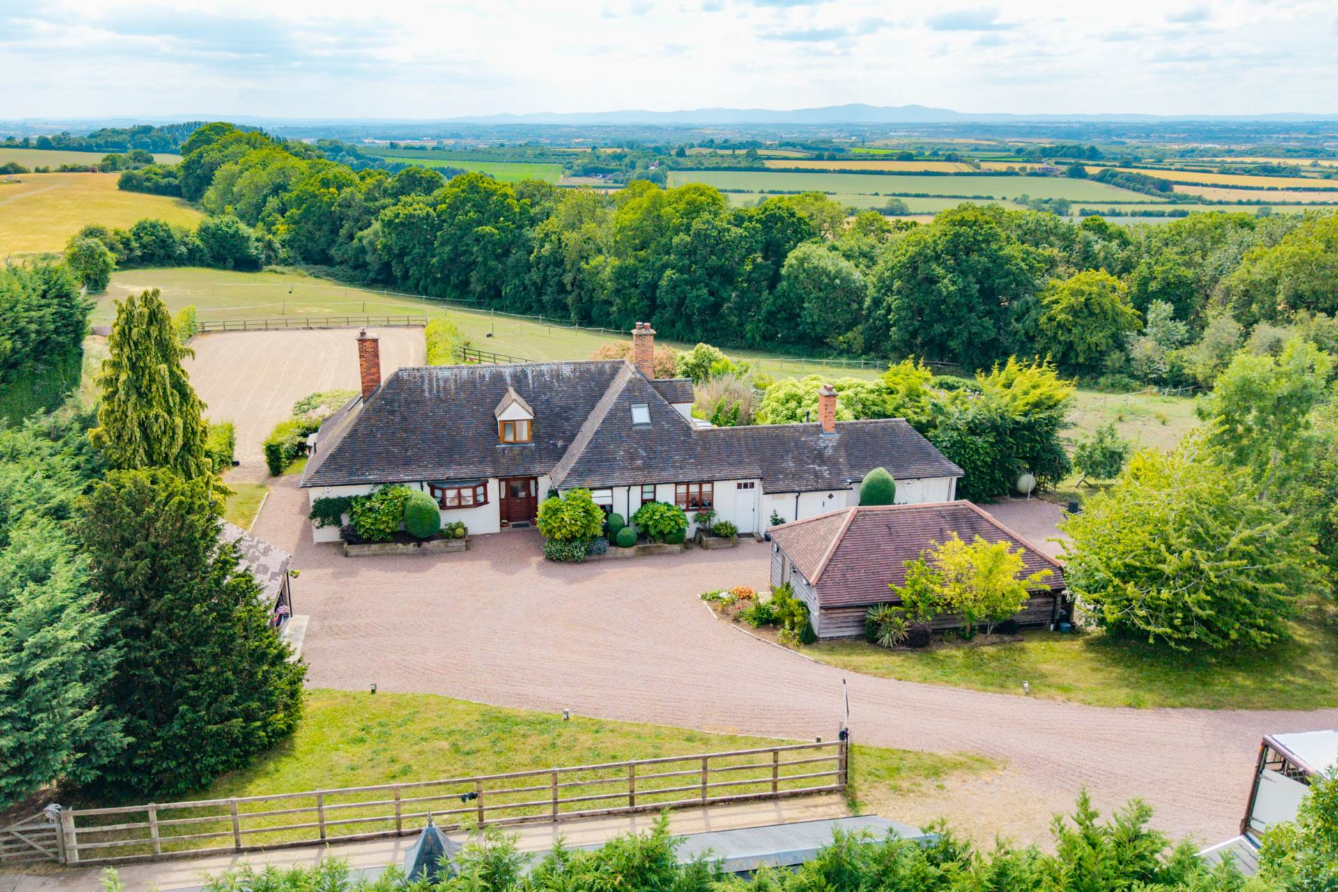 Equestrian property with 3.78 acres, stable block and 40m x 20m arena, Image 46