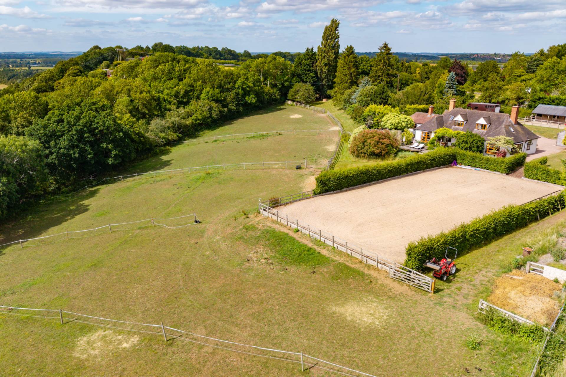 Equestrian property with 3.78 acres, stable block and 40m x 20m arena, Image 54