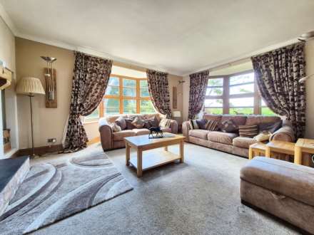 Equestrian property with 3.78 acres, stable block and 40m x 20m arena, Image 12