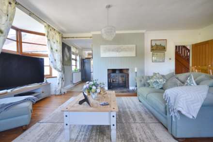 Equestrian property with 3.78 acres, stable block and 40m x 20m arena, Image 17
