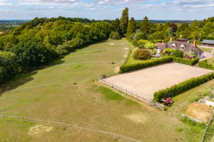 Equestrian property with 3.78 acres, stable block and 40m x 20m arena, Image 54