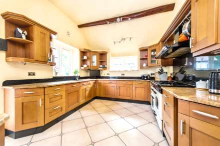 Hacketts Lane, Eckington, Worcetershire, Image 12