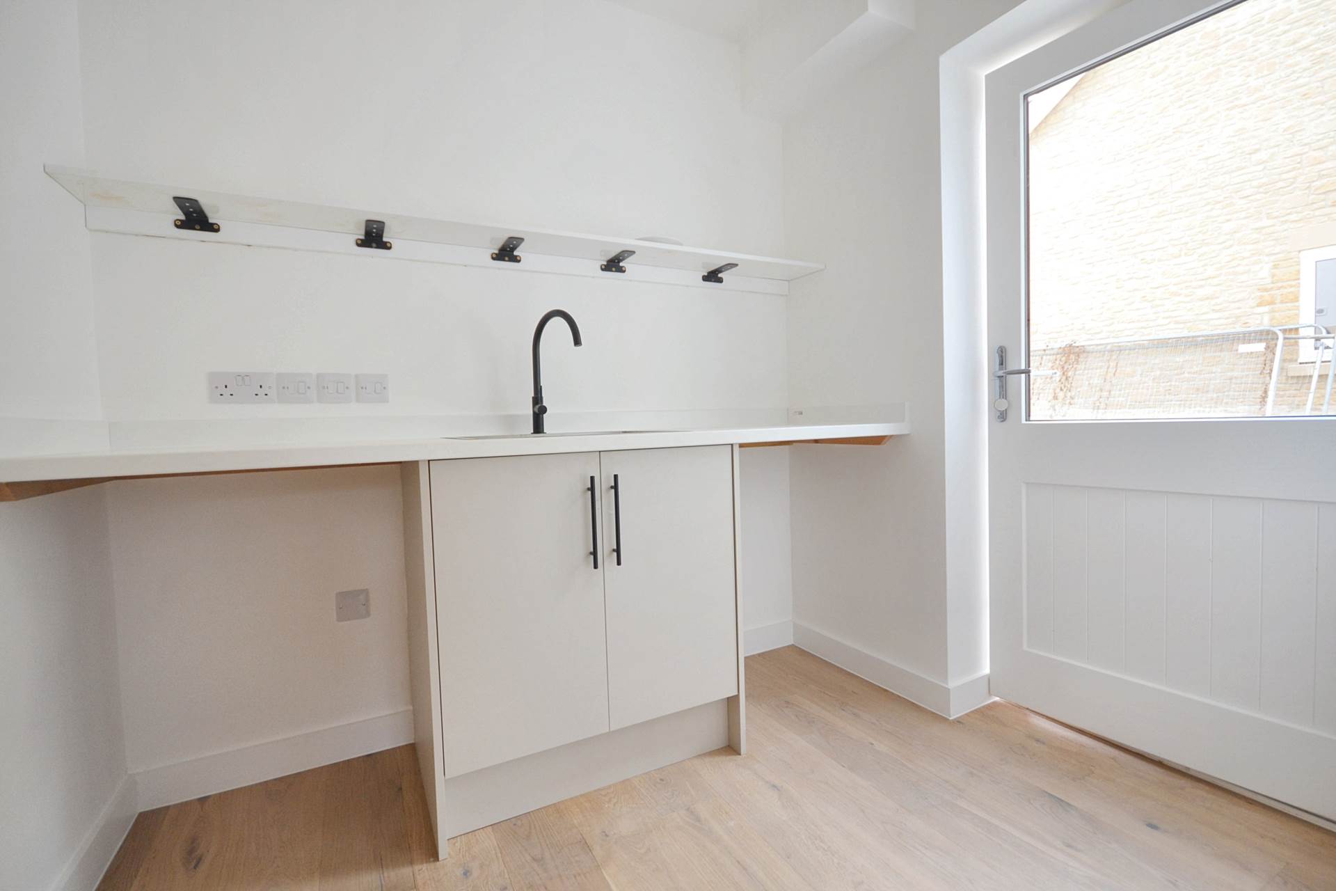 The Dell, Bredon, Tewkesbury, Gloucestershire, Image 11