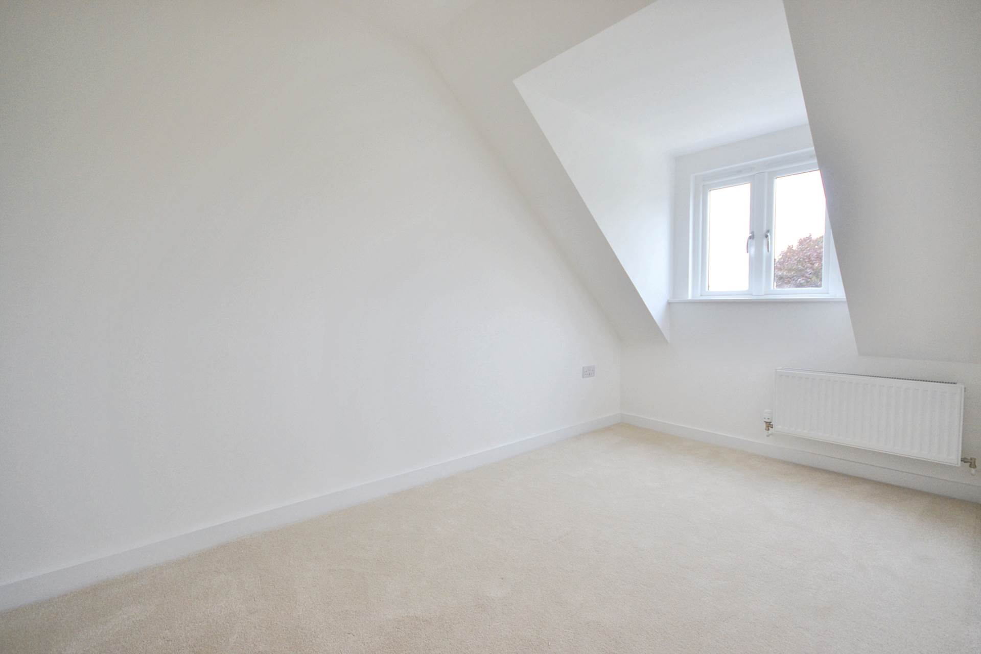 The Dell, Bredon, Tewkesbury, Gloucestershire, Image 23