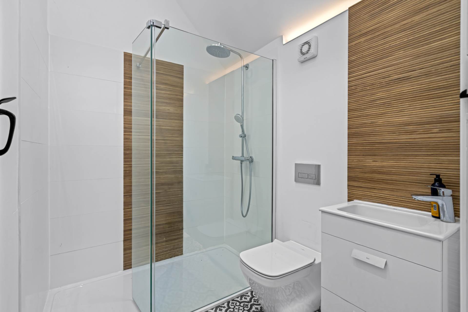 Walcote, Alcester, Warwickshire, Image 20