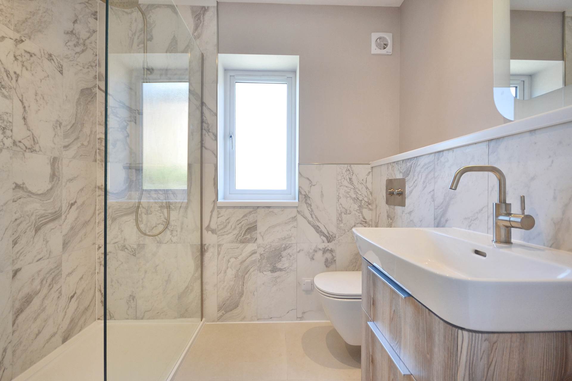 Gander Lane, Teddington, Tewkesbury, Gloucestershire, Image 8