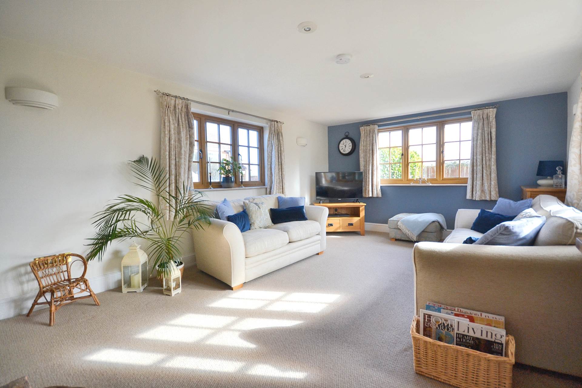 Aston Cross, Tewkesbury, Gloucestershire, Image 5