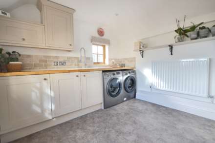 Aston Cross, Tewkesbury, Gloucestershire, Image 12