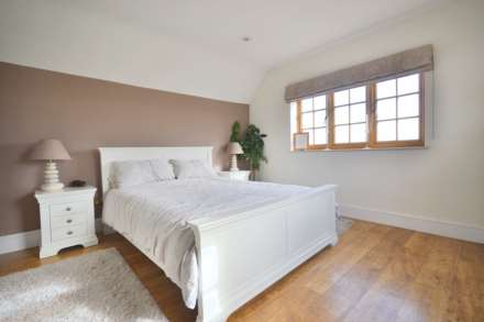 Aston Cross, Tewkesbury, Gloucestershire, Image 16