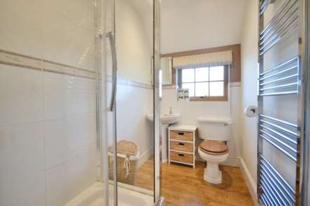 Aston Cross, Tewkesbury, Gloucestershire, Image 18