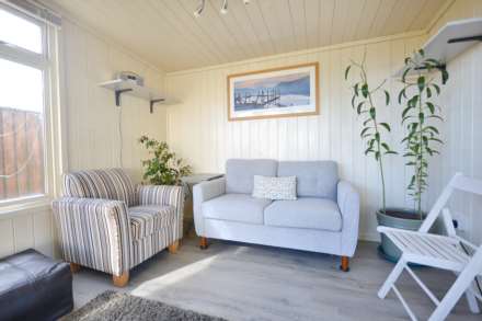 Aston Cross, Tewkesbury, Gloucestershire, Image 23