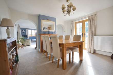 Aston Cross, Tewkesbury, Gloucestershire, Image 8