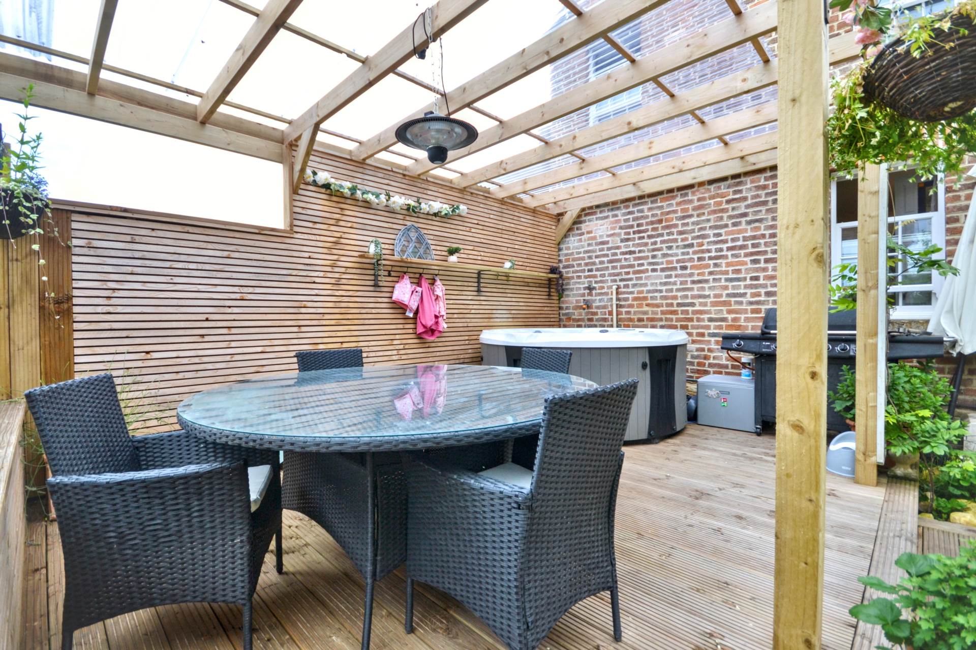 Dock Lane, Bredon, Tewkesbury, Gloucestershire, Image 19