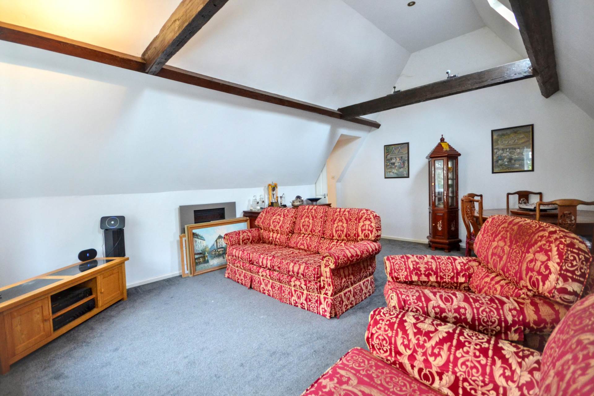 Twyning Manor, Twyning Tewkesbury, Gloucestershire, Image 6