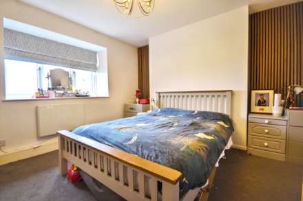 Twyning Manor, Twyning Tewkesbury, Gloucestershire, Image 11