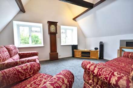 Twyning Manor, Twyning Tewkesbury, Gloucestershire, Image 5