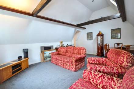 Twyning Manor, Twyning Tewkesbury, Gloucestershire, Image 6