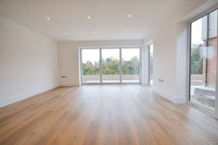 Aston Cross, Tewkesbury, Gloucestershire, Image 6