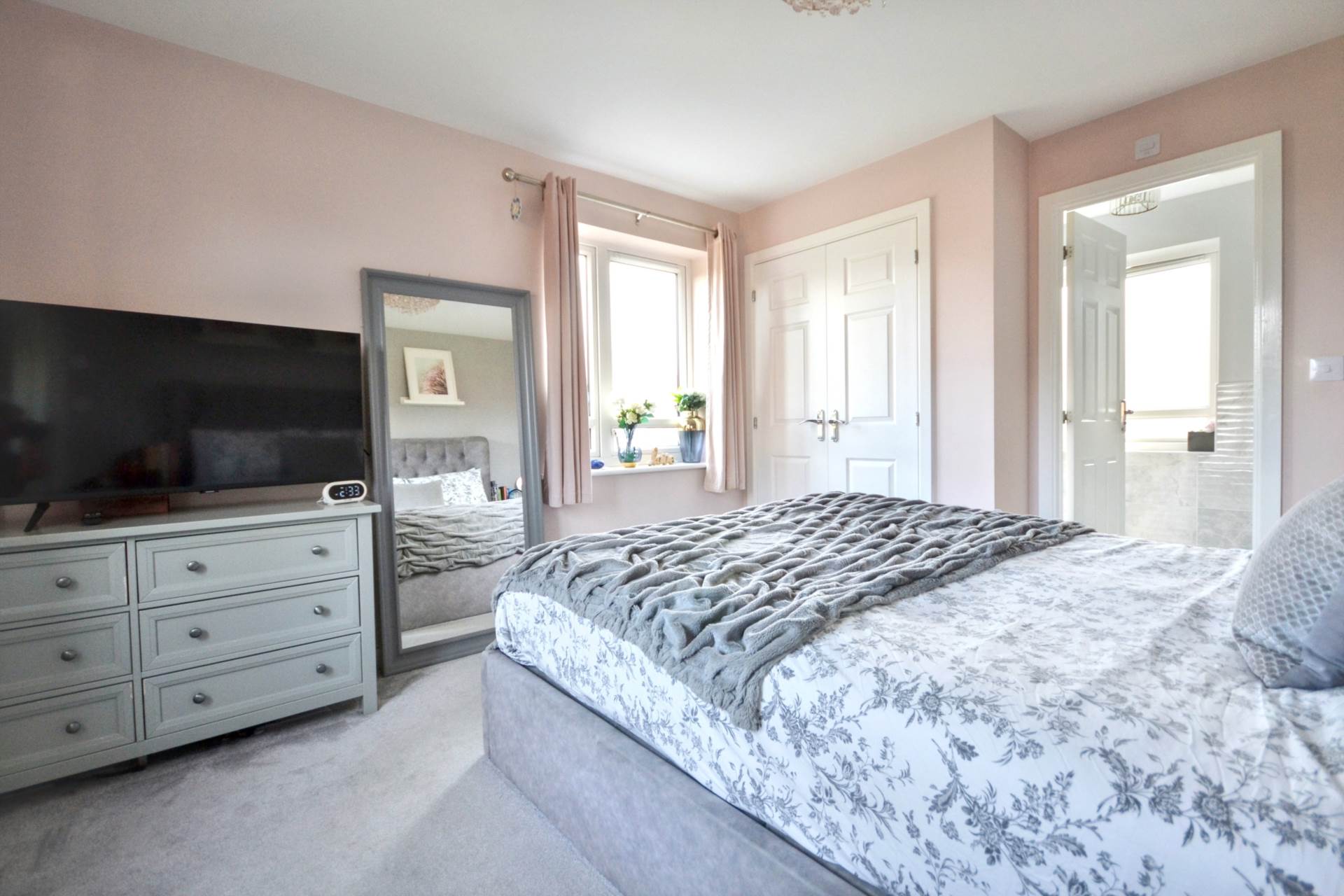 Sapphire Road, Bishop's Cleeve, Cheltenham, Gloucestershire, Image 10