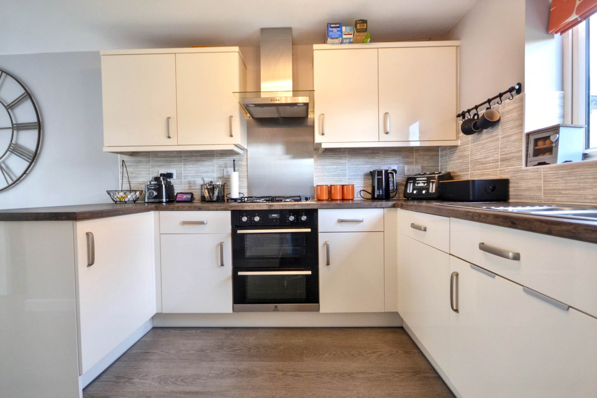 Sapphire Road, Bishop's Cleeve, Cheltenham, Gloucestershire, Image 8