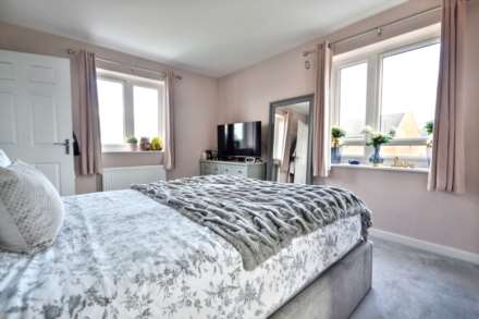 Sapphire Road, Bishop's Cleeve, Cheltenham, Gloucestershire, Image 13