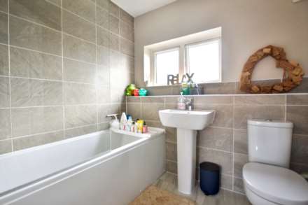 Sapphire Road, Bishop's Cleeve, Cheltenham, Gloucestershire, Image 16