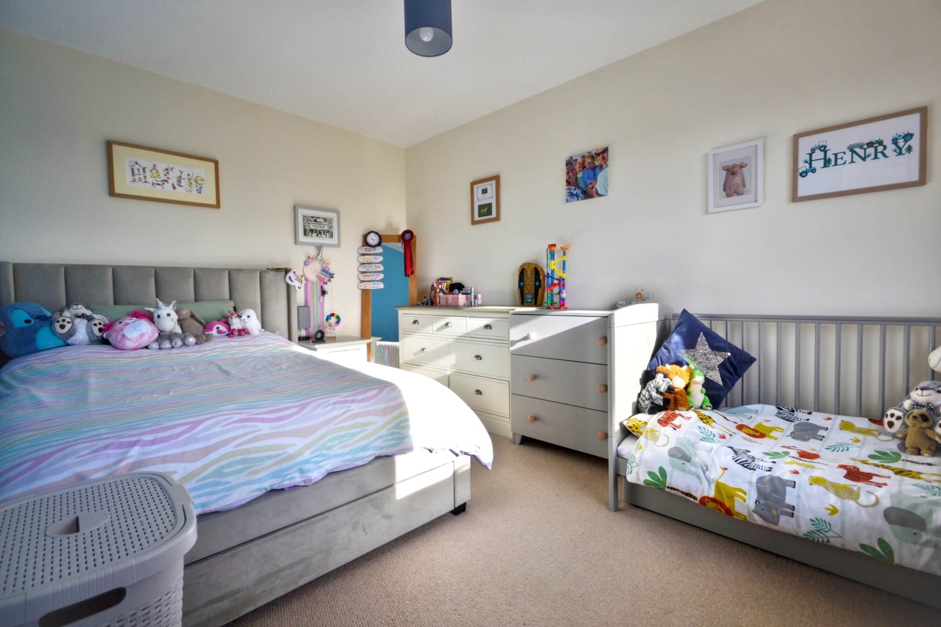 Twyning Green, Tewkesbury, Gloucestershire, Image 23