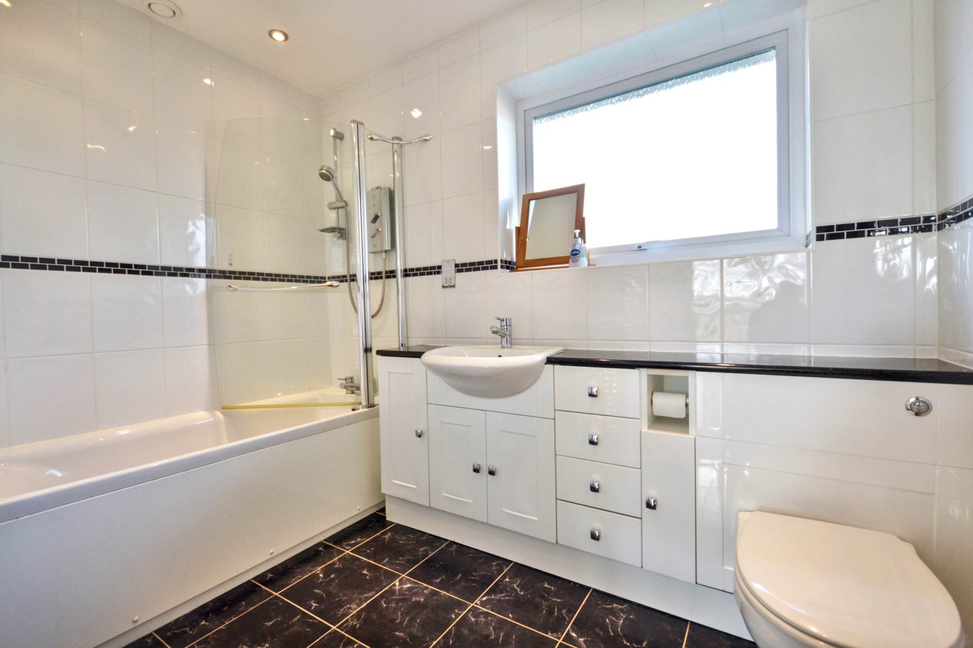 Twyning Green, Tewkesbury, Gloucestershire, Image 24