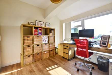 Twyning Green, Tewkesbury, Gloucestershire, Image 15