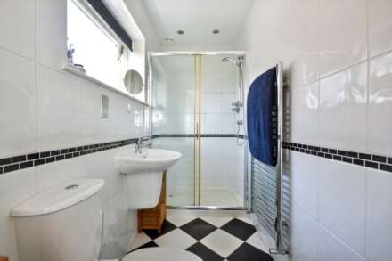 Twyning Green, Tewkesbury, Gloucestershire, Image 19