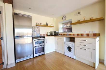 Twyning Green, Tewkesbury, Gloucestershire, Image 33