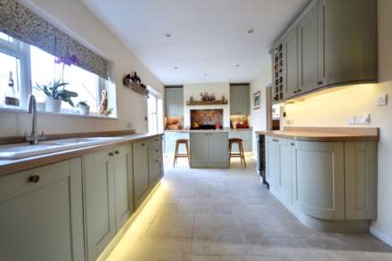 Twyning Green, Tewkesbury, Gloucestershire, Image 8