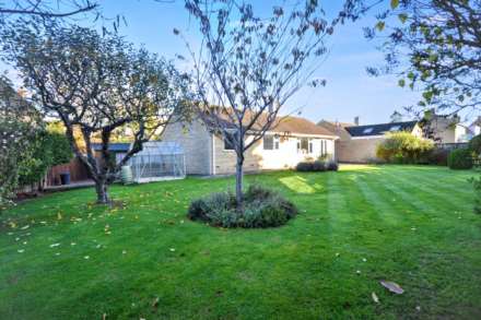 Teddington, Tewkesbury, Gloucestershire, Image 1