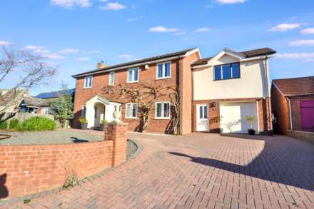 Hill View Road, Strensham, Worcestershire, Image 1