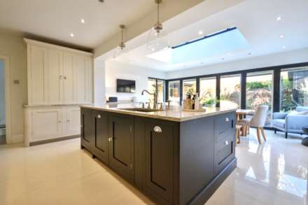 Hill View Road, Strensham, Worcestershire, Image 4