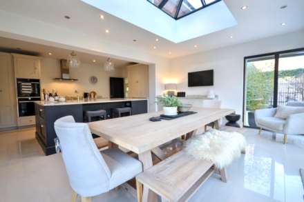 Hill View Road, Strensham, Worcestershire, Image 7