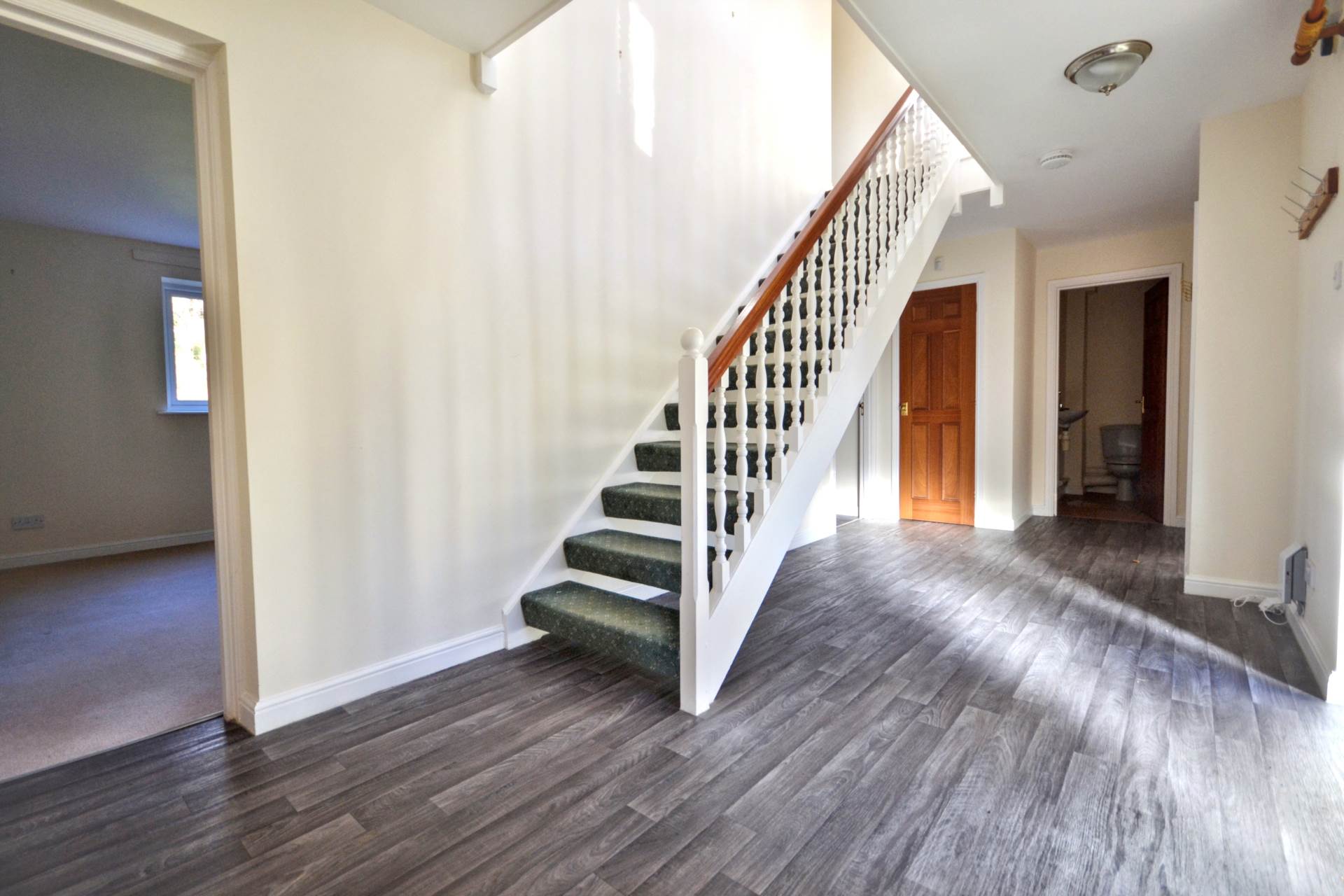 Cowley, Cheltenham, Gloucestershire, Image 3