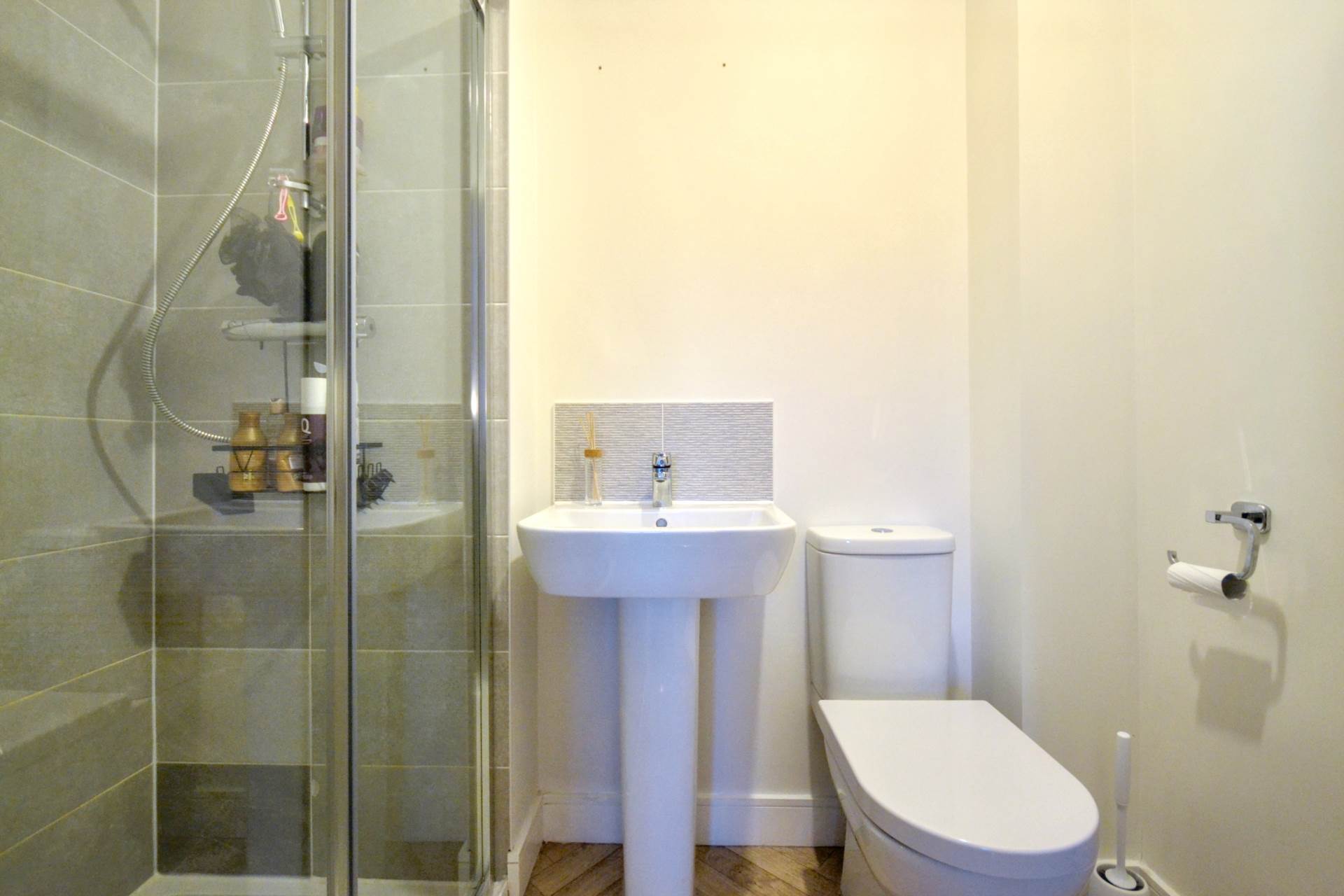 Ashton Crescent, Tewkesbury, Gloucestershire, Image 15