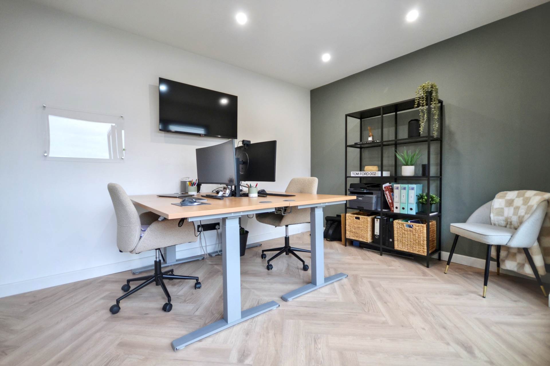 Ashton Crescent, Tewkesbury, Gloucestershire, Image 21