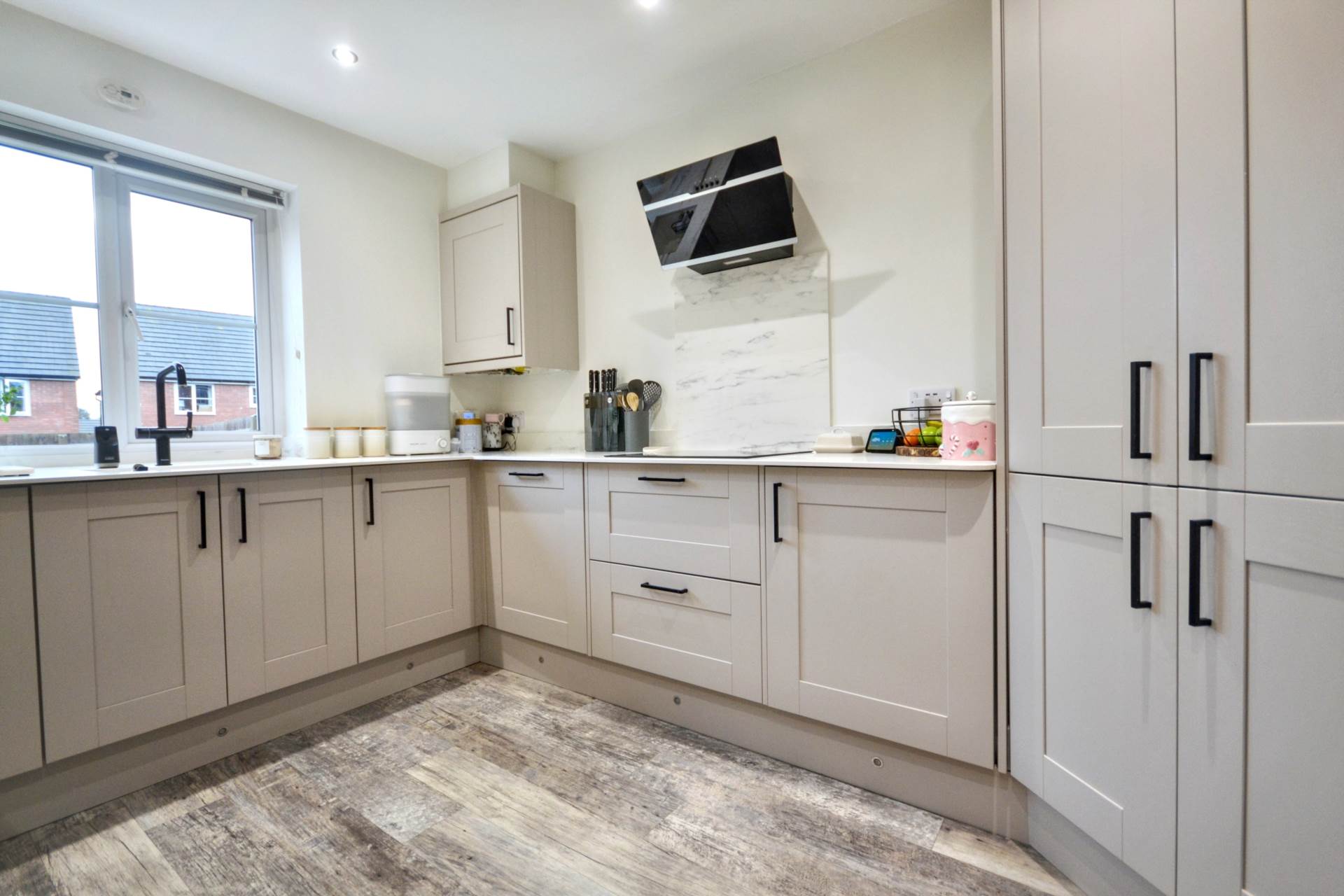 Ashton Crescent, Tewkesbury, Gloucestershire, Image 8